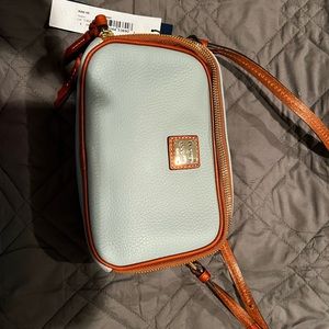 Dooney&Bourke crossbody bag